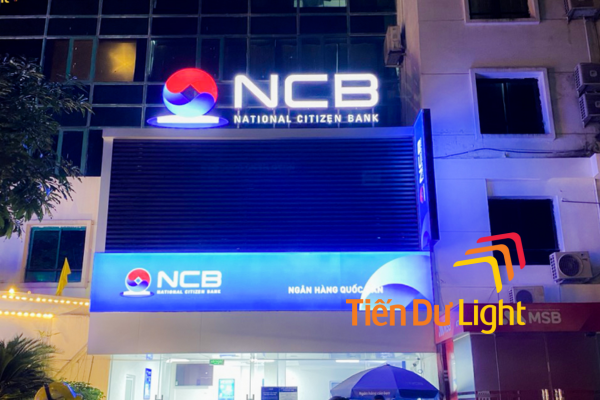 Sử dụng các led chiếu sáng biển