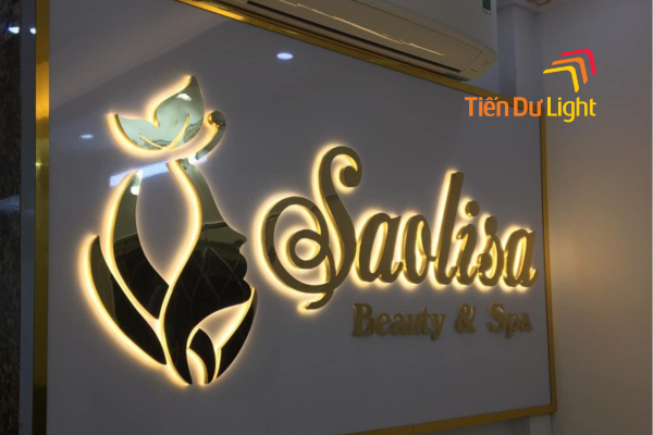 Chữ nổi hắt sáng chân nổi bật