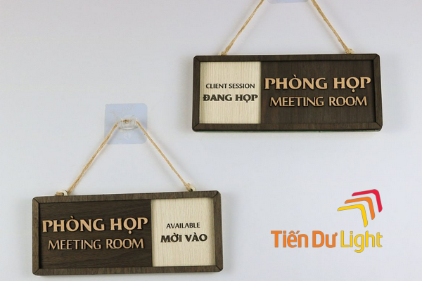 Có nhiều loại biển treo cửa khác nhau