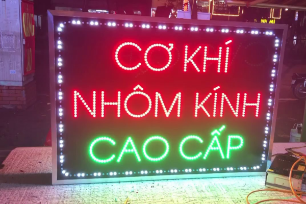 Biển led vẫy cơ khí