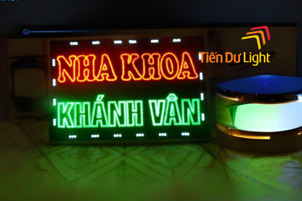 Biển vẫy nha khoa led
