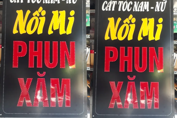Mẫu biển quảng cáo phun xăm