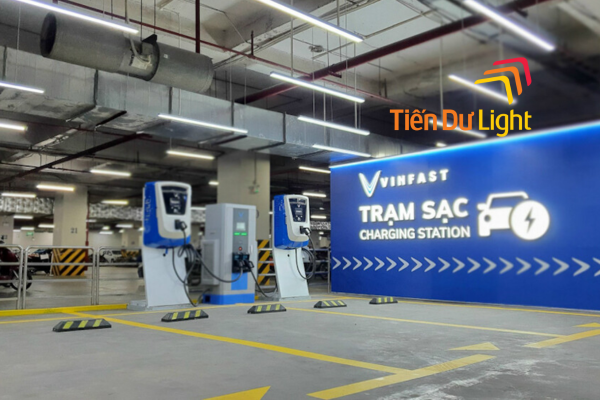 Tiến Dư Light chuyên thi công biển quảng cáo hệ thống nhận diện thương hiệu