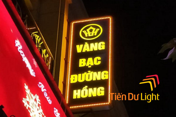 Biển led vẫy được nhiều người sử dụng cho spa, cửa hàng,...