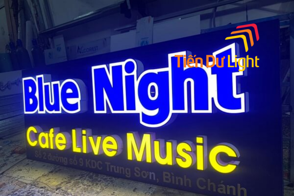 Chữ hộp đèn có hệ thống chiếu sáng nổi bật