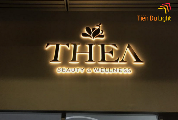 Tìm hiểu khái niệm về chữ inox hắt sáng chân