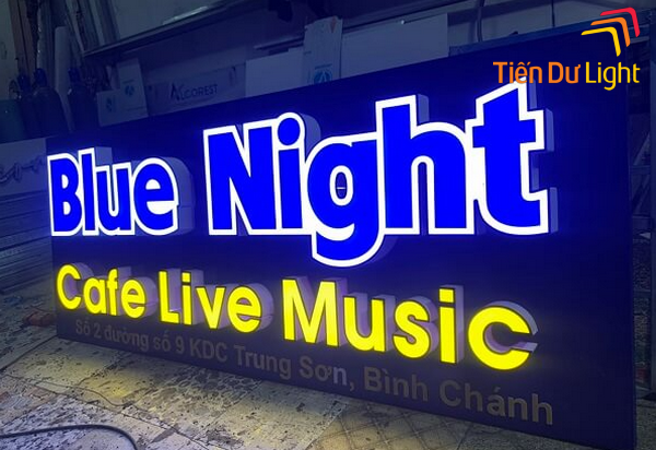 Đặc điểm của chữ mica có đèn