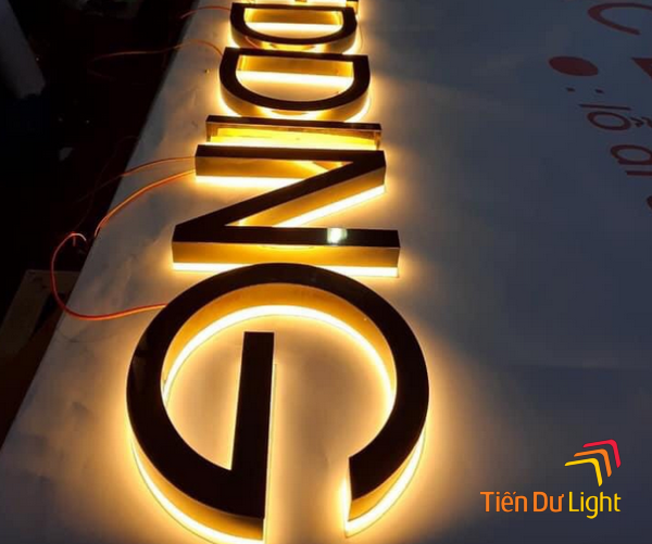 Ứng dụng của chữ mica viền inox