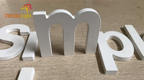 Đặc điểm của chữ nổi fomex