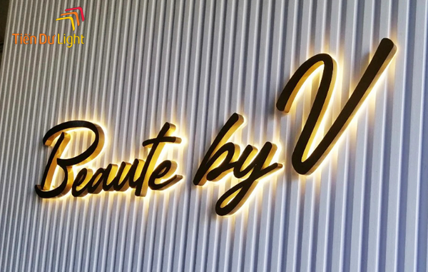 Đặc điểm của chữ nổi mica đèn led