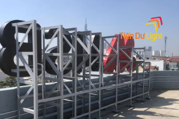 Ứng dụng đa dạng trong quảng cáo 