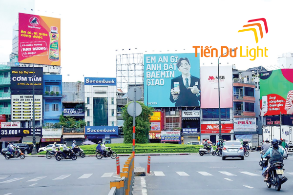 Khi thi công biển quảng cáo cần xin cấp phép của cơ quan địa phương