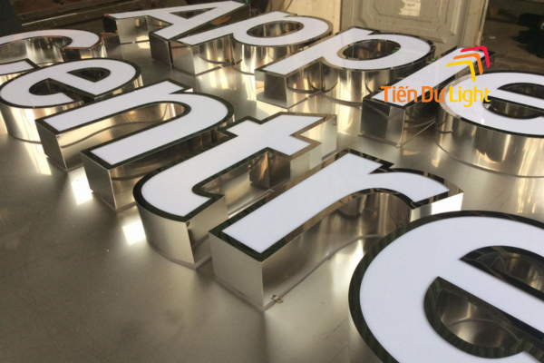 Gia công chữ inox giá rẻ có bền không