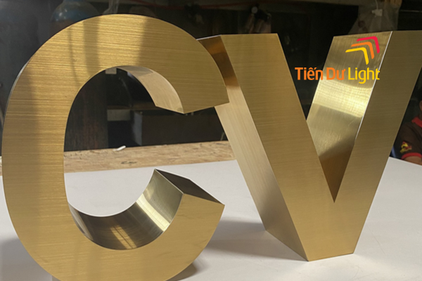 Chữ inox xước vàng