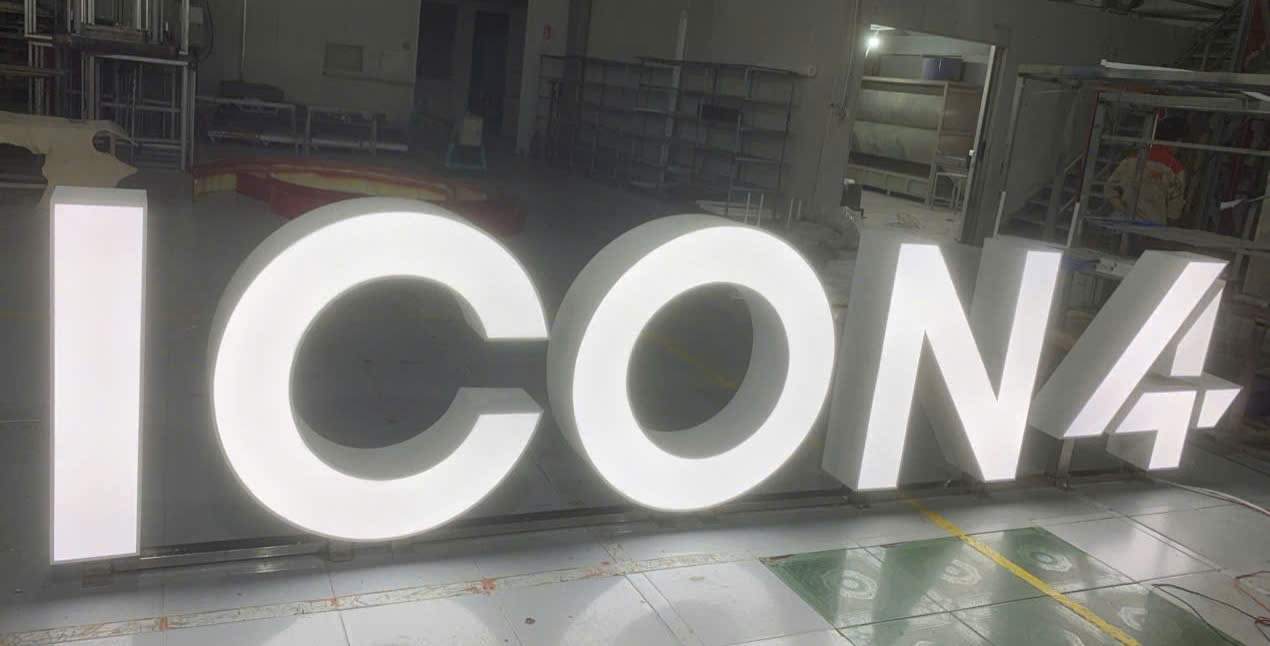 Logo bệ đá đáy inox, thân inox, lọng viền