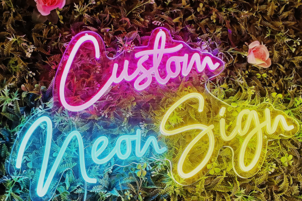 Đèn led neon uốn chữ đang trở thành xu hướng hiện nay