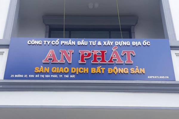 Bật mí giá làm biển quảng cáo mica