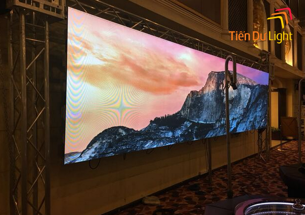 Những yếu tố ảnh hưởng đến giá màn hình led p2 trong nhà