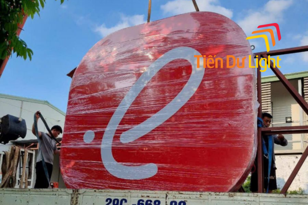 Chọn đơn vị thi công uy tín sẽ giúp bảng hiệu bền đẹp