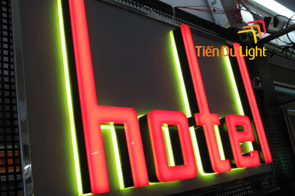 Bảng hiệu hộp đèn chữ nổi đèn led