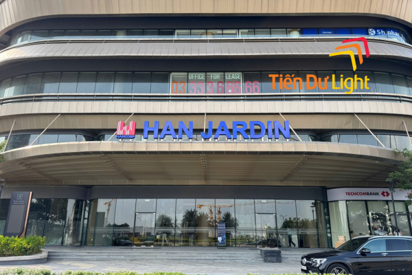 Chữ nội tạo hiệu ứng 3D thu hút thị giác