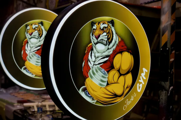 Hộp đèn xoay mica hút nổi