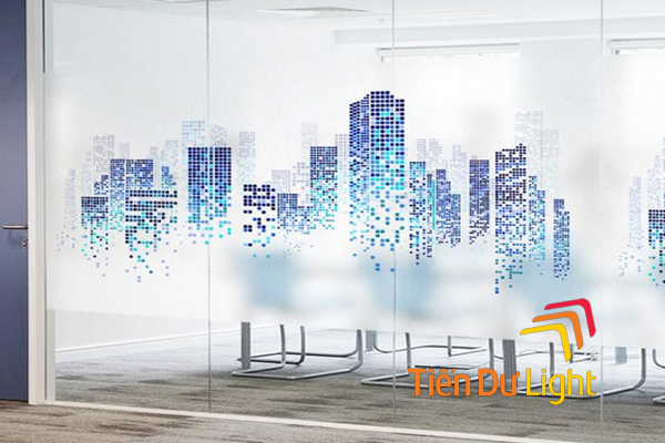 Lợi ích của in decal dán kính theo yêu cầu