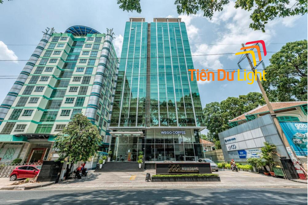 Treo biển công ty đúng quy định tạo ấn tượng tốt trước khách hàng và đối tác