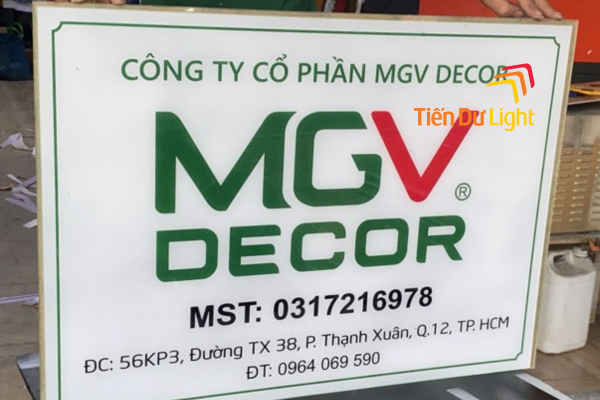 Bảng tên công ty mica