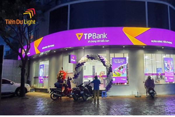 Thiết kế biển công ty đồng bộ nhận diện thương hiệu