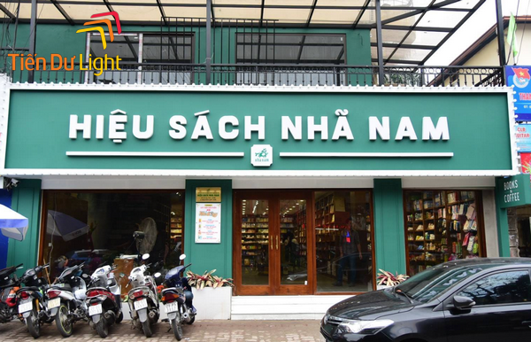 Làm biển hiệu cửa hàng đẹp, thu hút