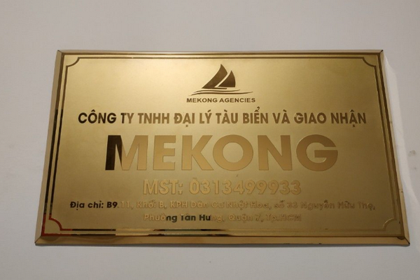 Làm biển inox ăn mòn cao cấp, sang trọng, giá tốt