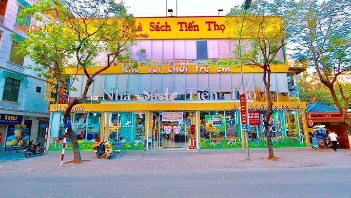 Kết hợp các loại biển gia tăng nhận diện nhà sách