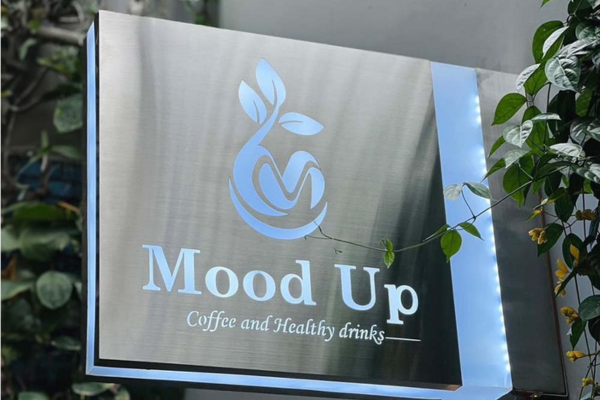 Làm biển quảng cáo nhỏ nhưng có võ