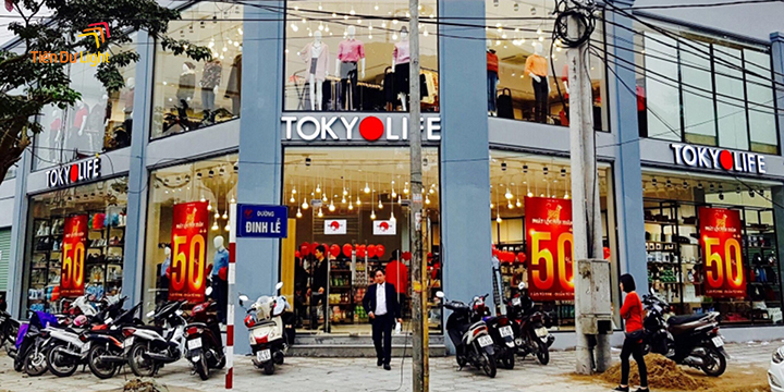 Thi công biển hiệu shop thời trang