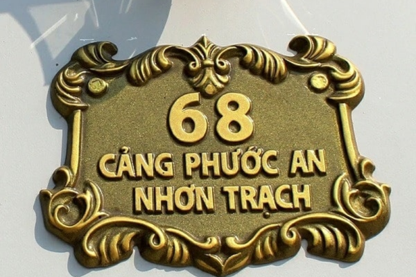 Biển số nhà đồng