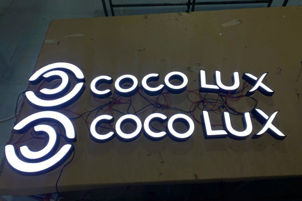 Logo cocolux sáng mặt