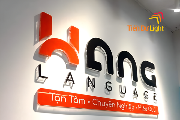 Logo mica chữ nổi không đèn