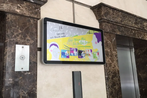 Đặc điểm của màn hình quảng cáo lcd treo tường