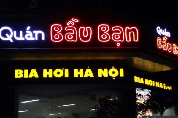 Kết hợp đèn led chữ nổi giúp quán nhậu nổi bật