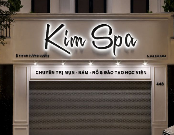 Biển spa alu, mica,... được nhiều người lựa chọn