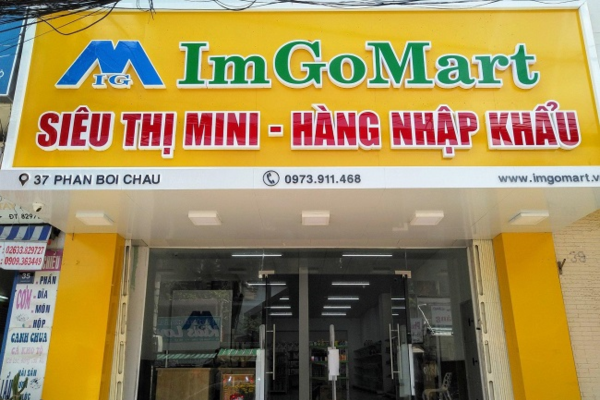 Chọn kích thước bảng hiệu cân đối hài hòa 