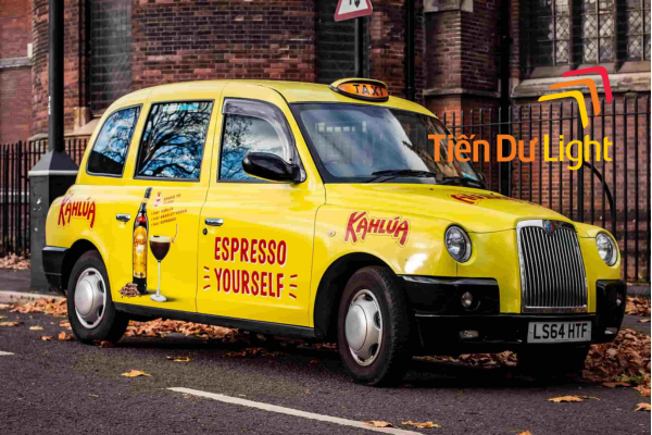 Biển quảng cáo taxi gia đình 