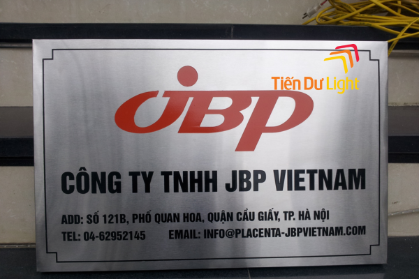 Nội dung trên biển công ty cần đúng với giấy phép đăng ký kinh doanh