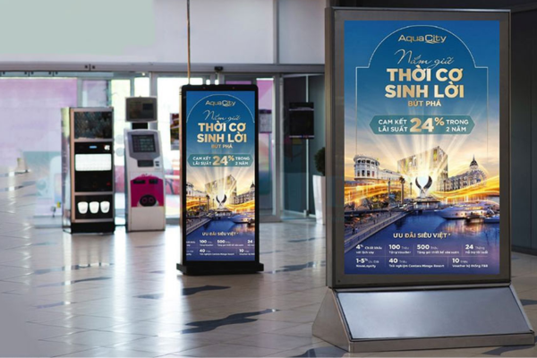 Standee điện tử là gi?