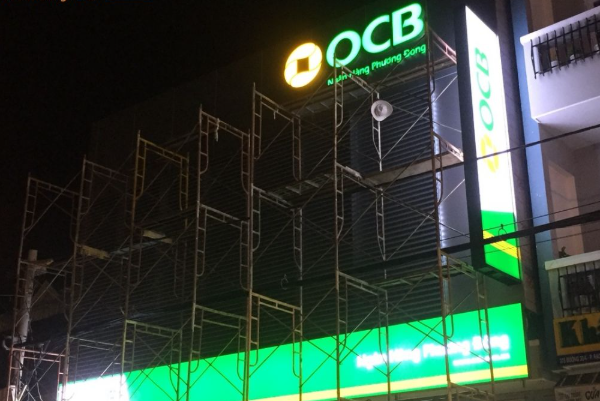 Thi công biển quảng cáo chữ nổi, hộp đèn ngân hàng OCB