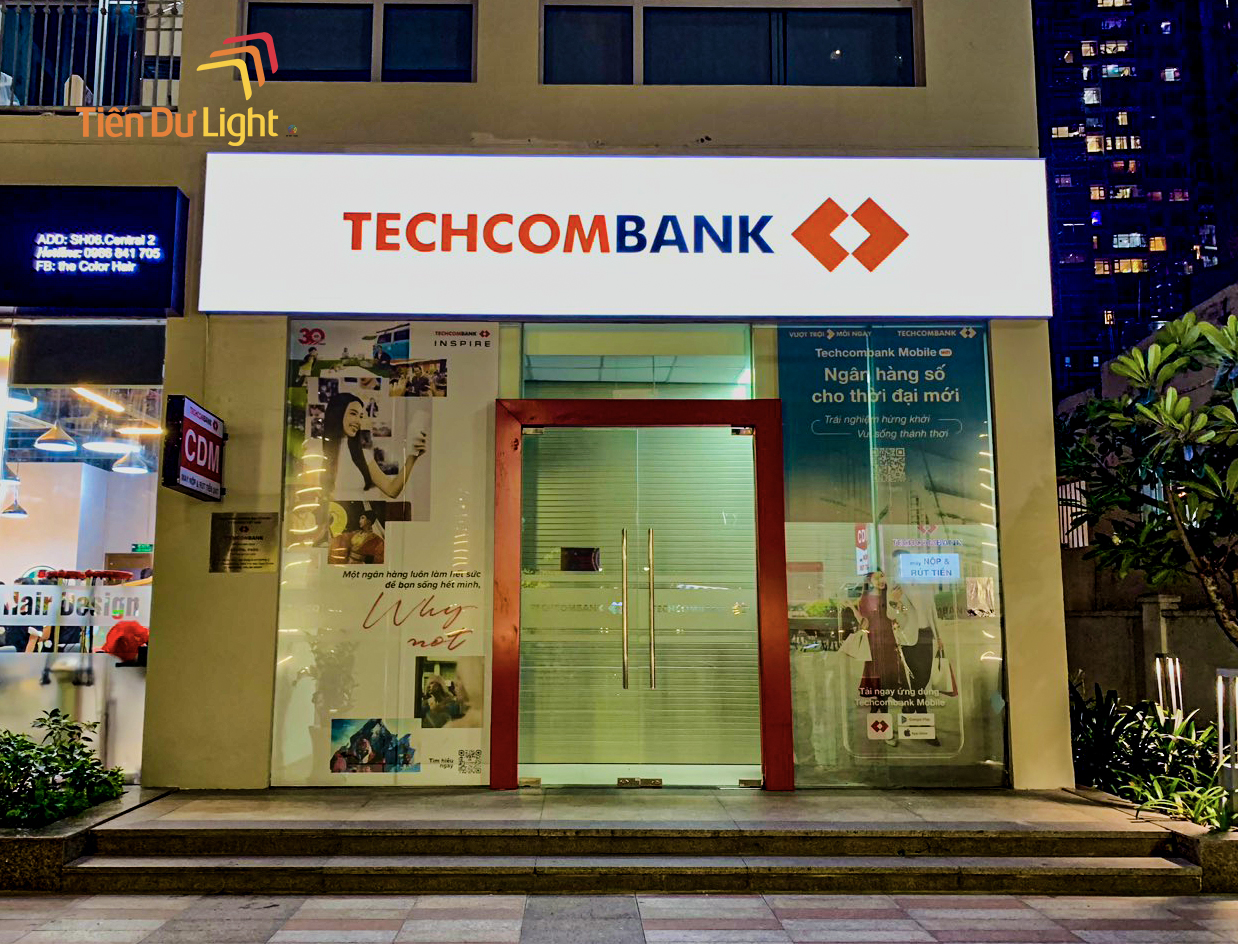 Biển hiệu mái sảnh 3M Techcombank