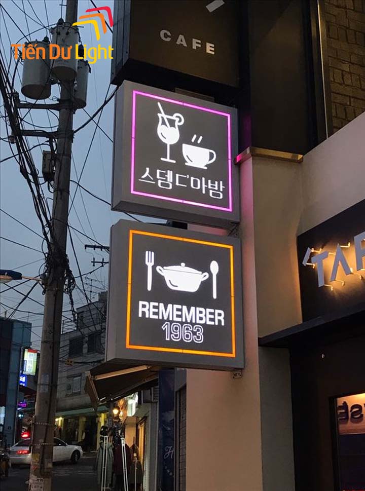 Hộp đèn quảng cáo mica