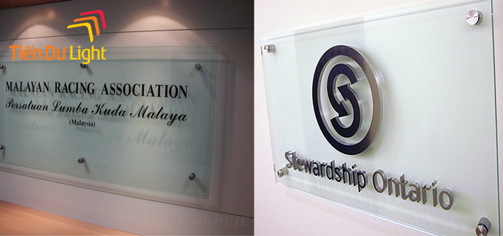 Biển hiệu quảng cáo mica hiện đại sang trọng