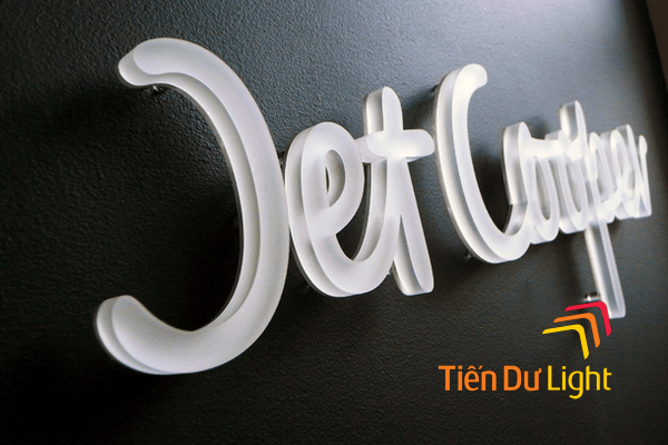 Chữ mica trong là gì? Lý do được ưa chuộng trong quảng cáo